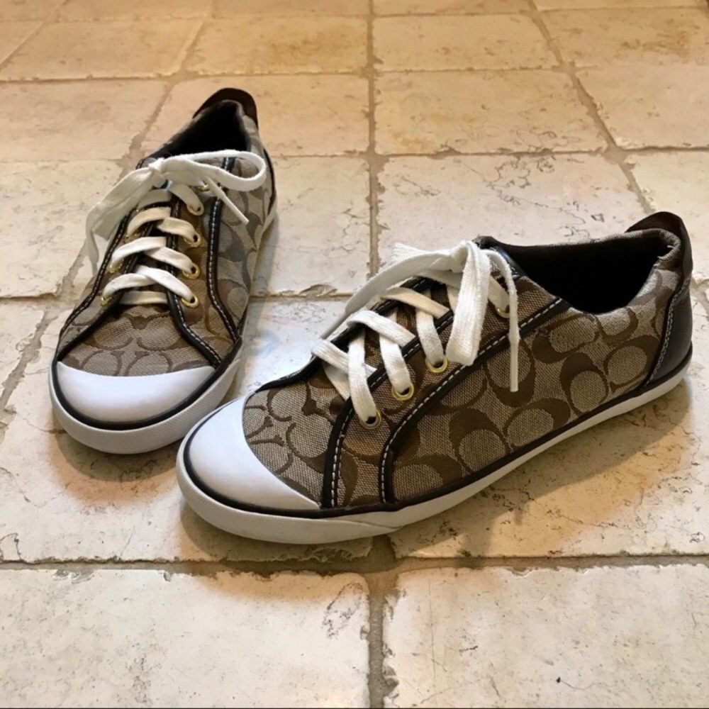 Coach shoes size 8